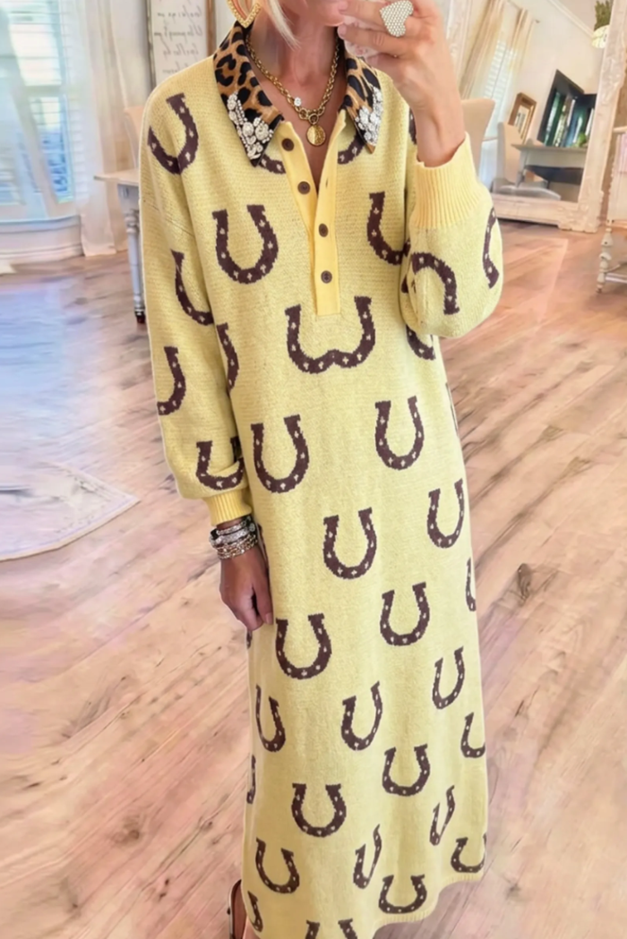 Horseshoe Pattern Leopard Collar Knit Maxi Dress