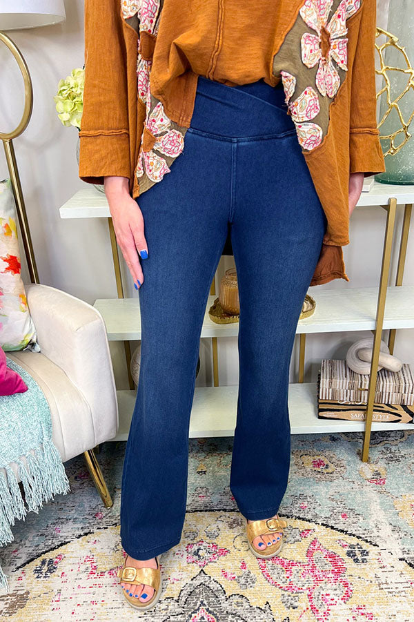 Stretchy Criss Cross Waistband Flares Jeans