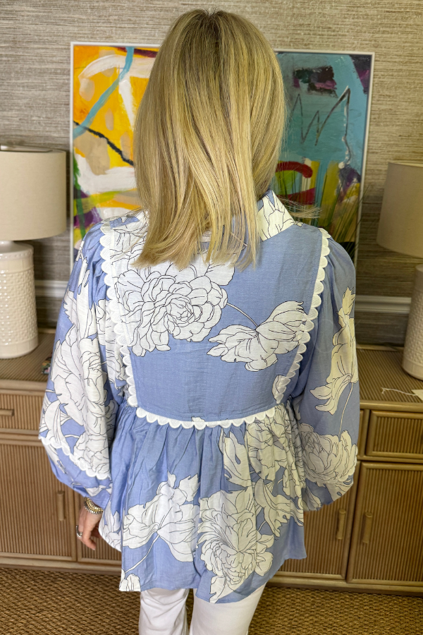 3/4 Sleeve Collared V-Neck Top