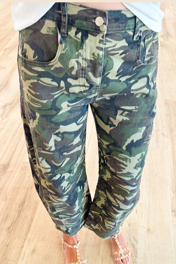 Camo Printed Barrel Jeans