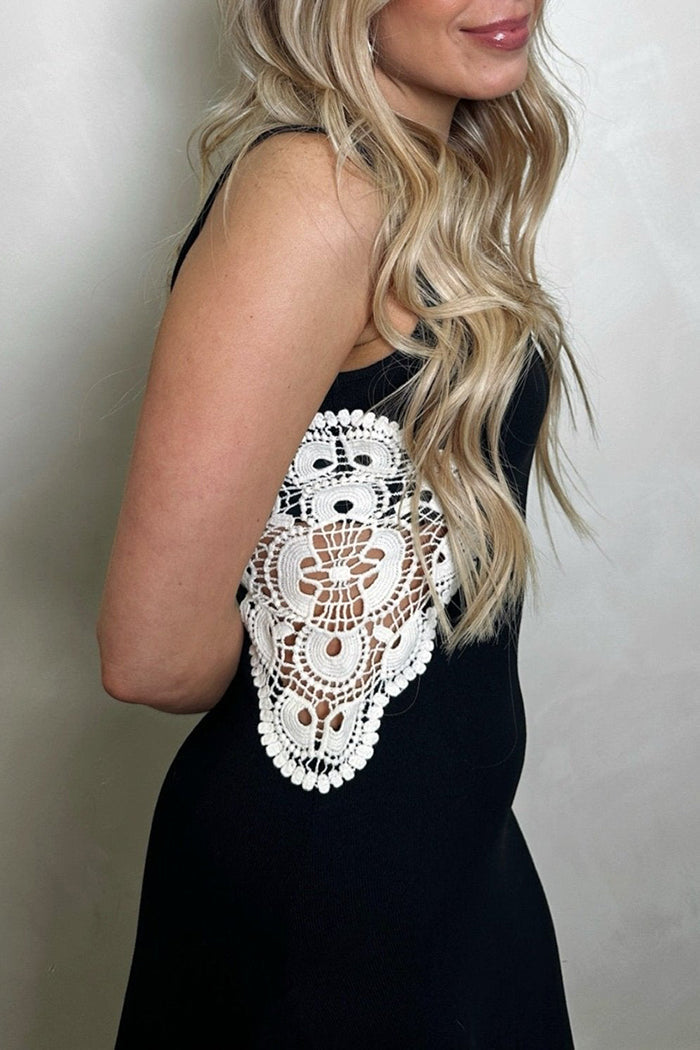 Lace Trim Flare Maxi Dress