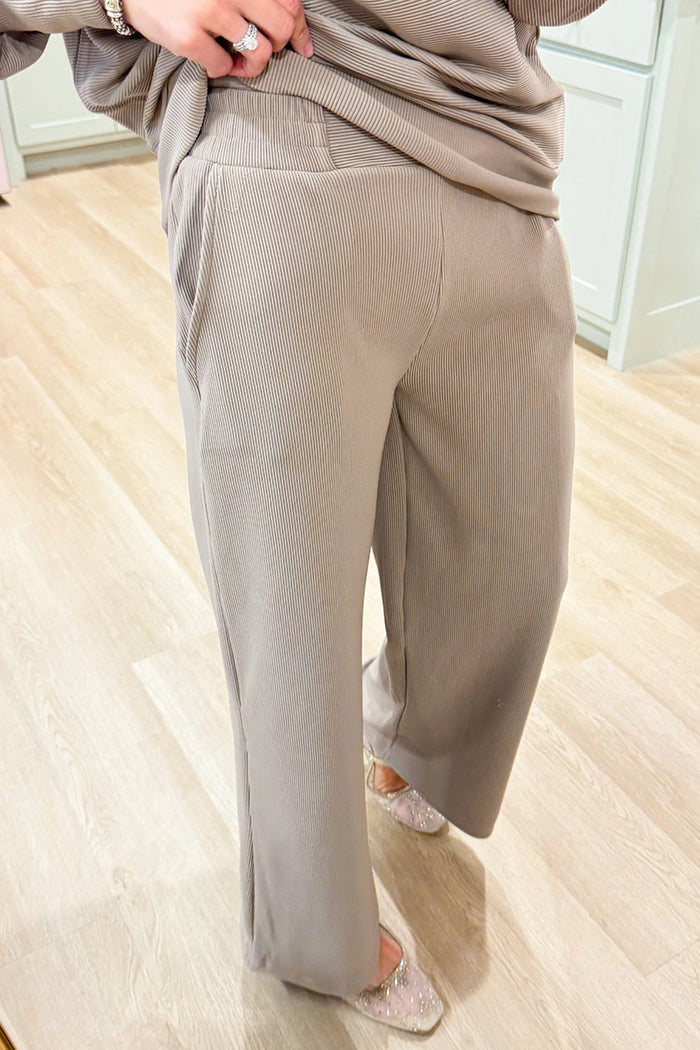 Ribbed Front Zip Pant Set