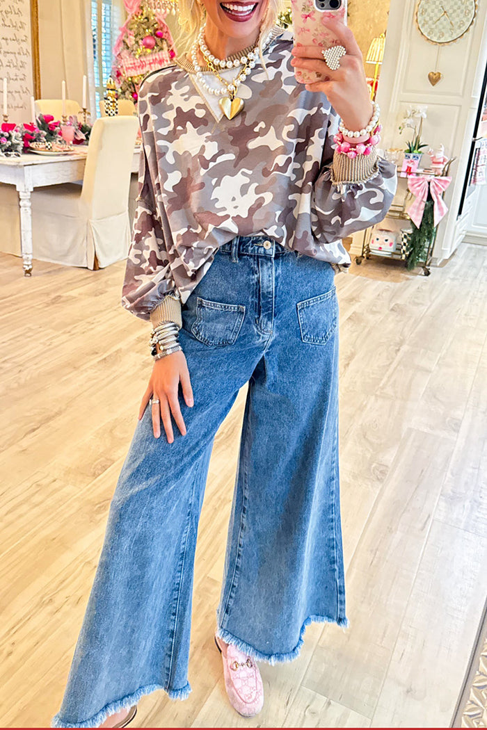 Pocketed Wide Leg Raw Hem Jeans